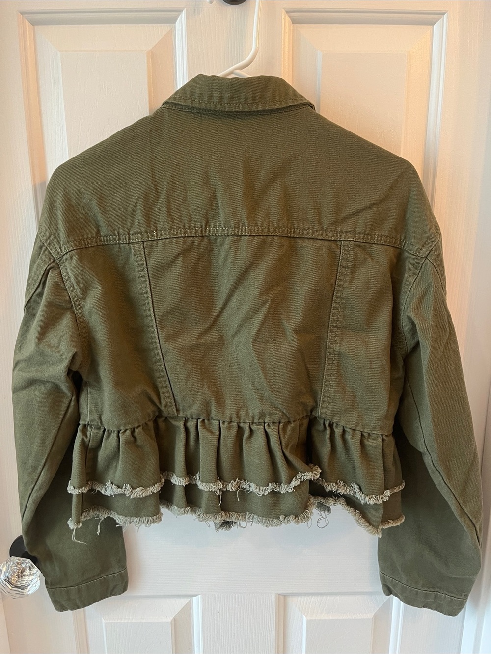 Army Green Ruffle Hem Women's Cropped Jean Jacket - Picture 2 of 2